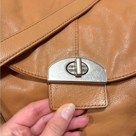 Banana Republic Caramel Tan Leather Slouchy Bohemian Shoulder Bag - Picture 12 of 13